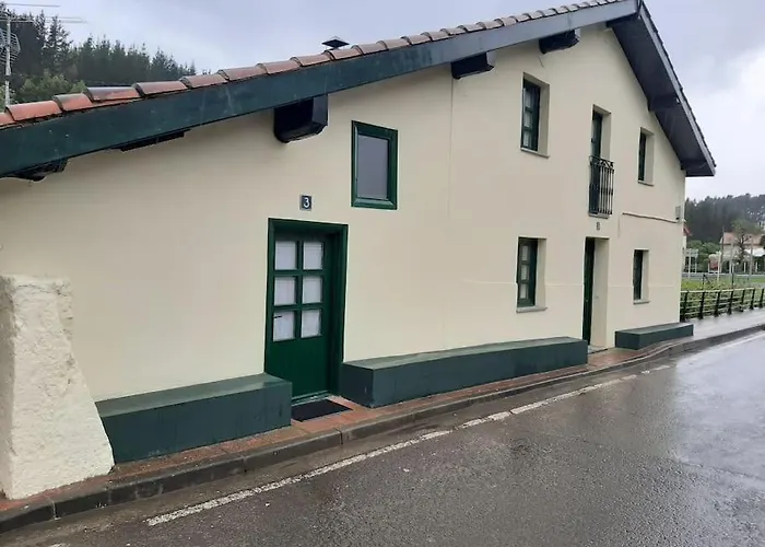 בית נופש La Casa De Arantza Con Jardin Y Wifi *