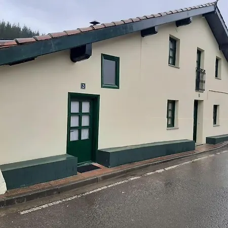Сasa de vacaciones La Casa De Arantza Con Jardin Y Wifi *